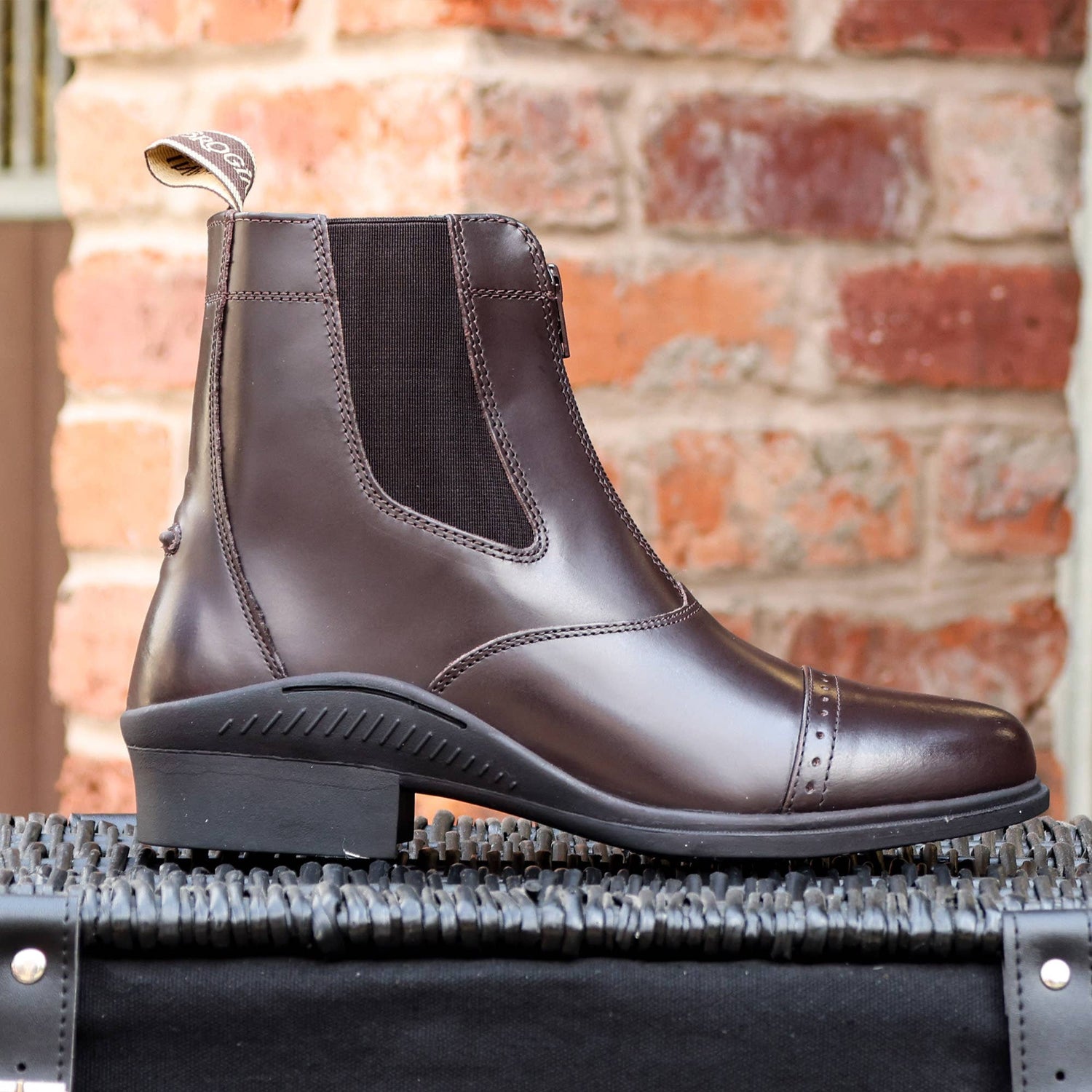 Brogini Tivoli Zipped Boots