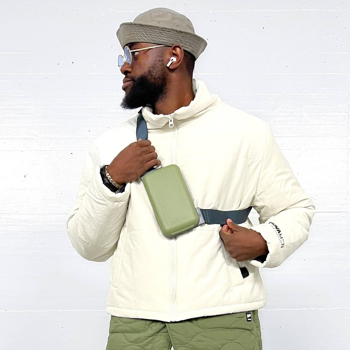ÖGON Design Phone Bag & Wallet