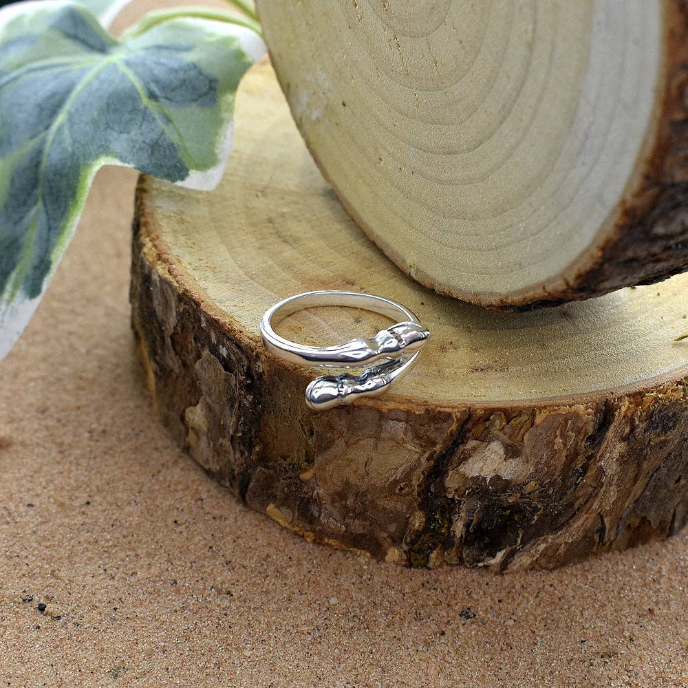 Kali Ma Cavelli Overlapped Hooves Ring