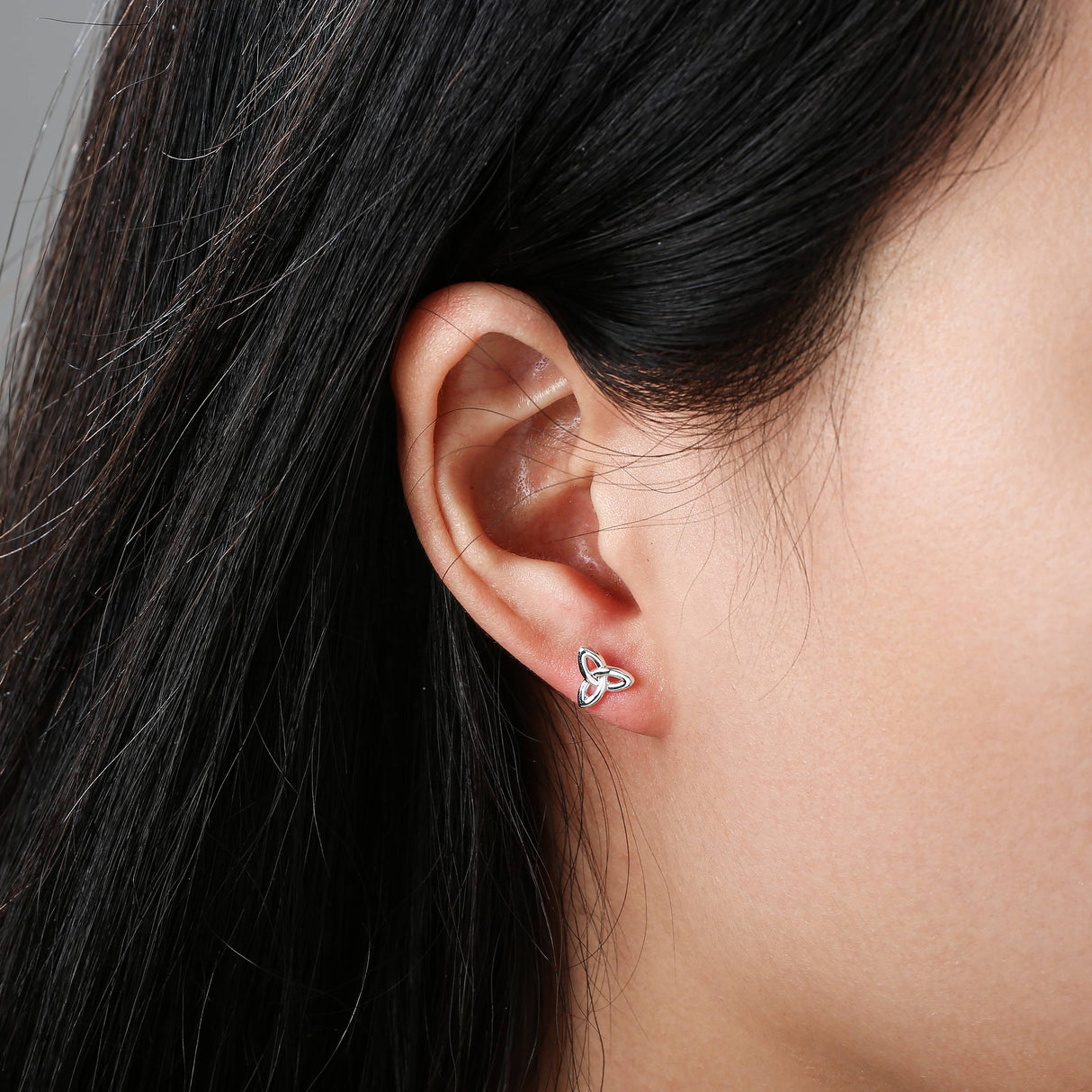 Gra Collection Plain Trinity Earrings