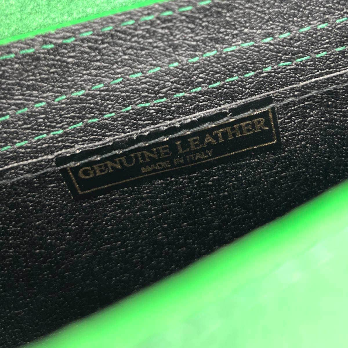 Suie Valentini Genuine Leather Handbag with Chain