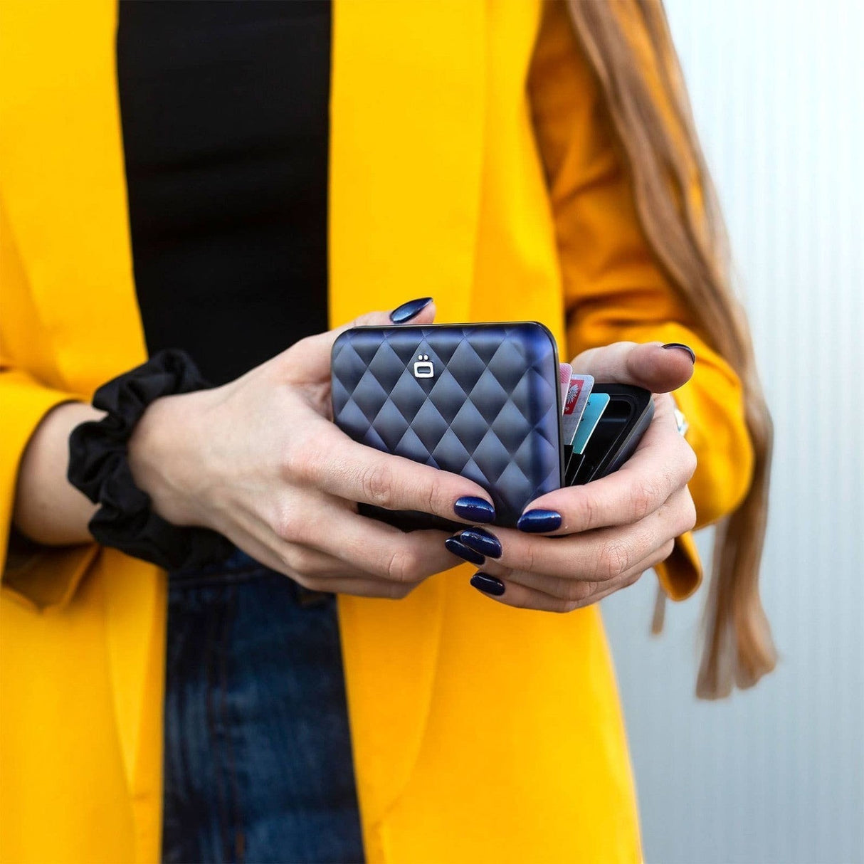 ÖGON Design Helsinki Aluminum Card Holder