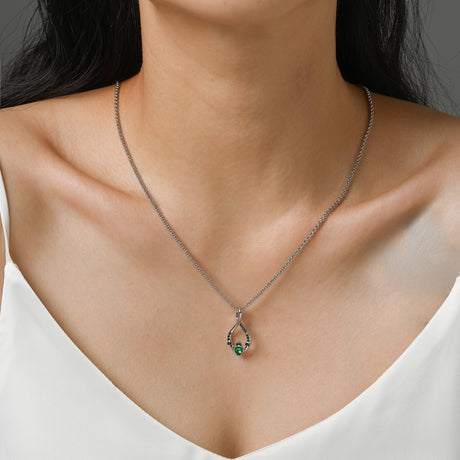 Carrick Claddagh 3 Green Stone Pendant