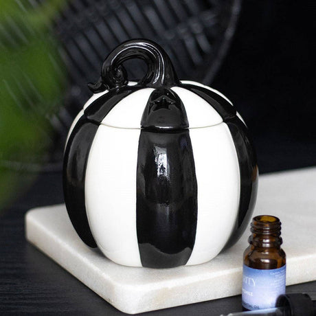 SD Black and White Pumpkin Oil Burner