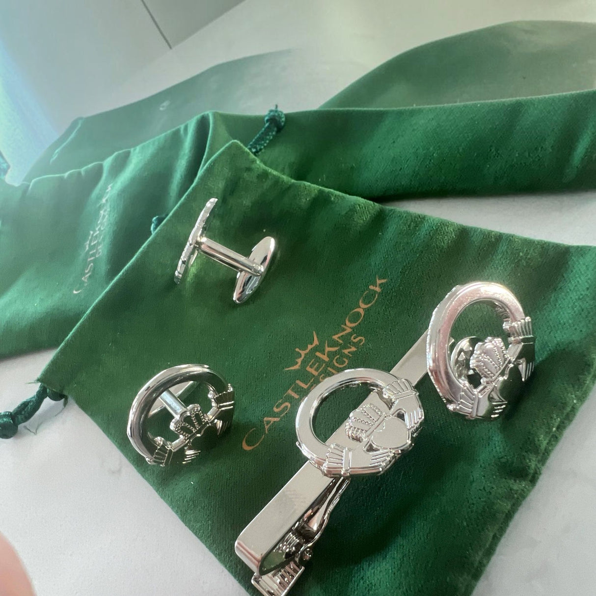 CastleKnock Designs Claddagh Ring Cufflinks Tie Clip Pin Set - Silver