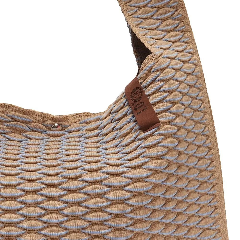LOT83 Shopper Lois 78