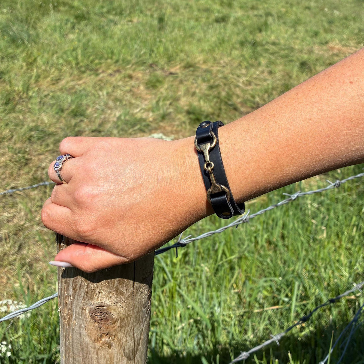 Grays 1922 Snaffle Bracelet Black
