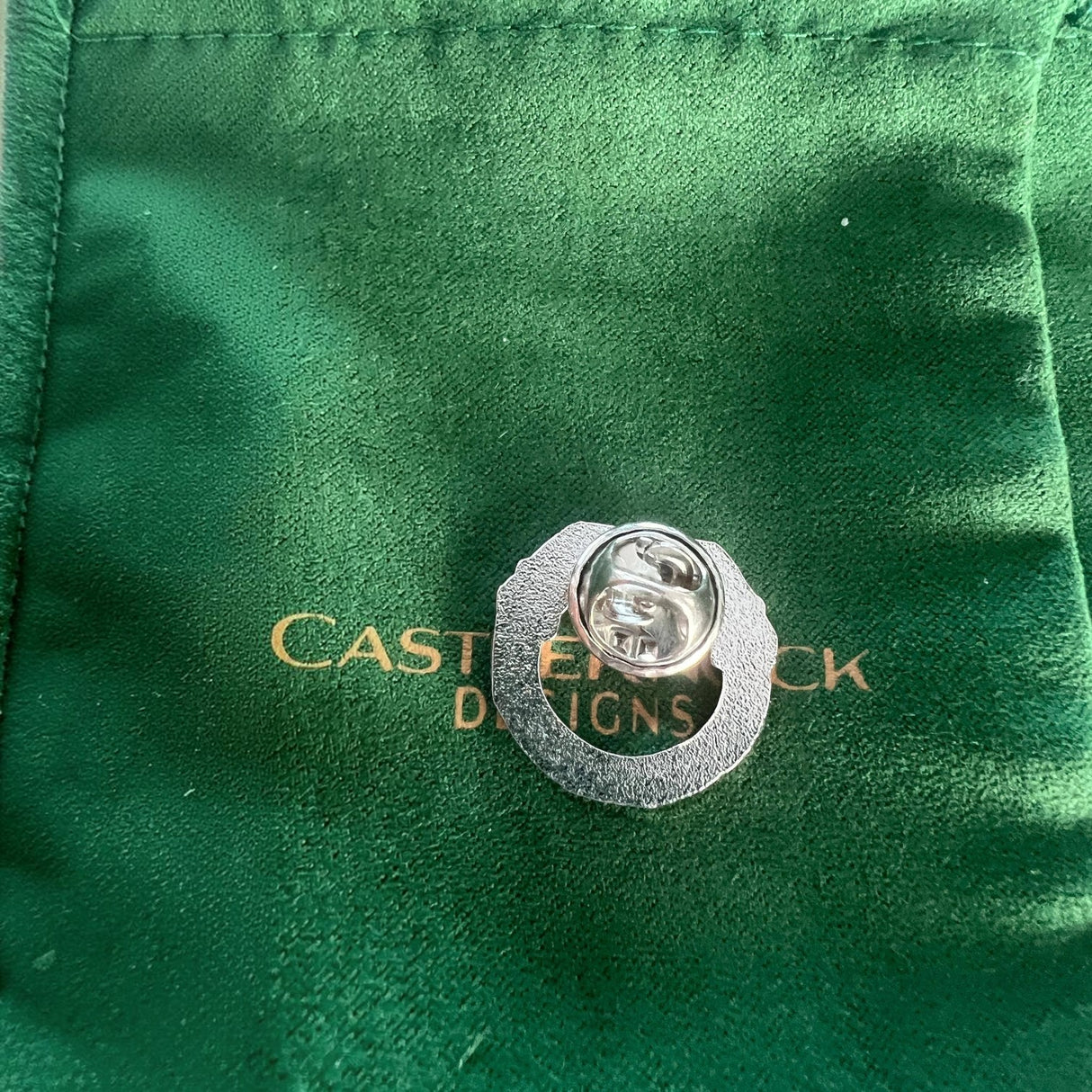 CastleKnock Designs Claddagh Ring Cufflinks Tie Clip Pin Set - Silver