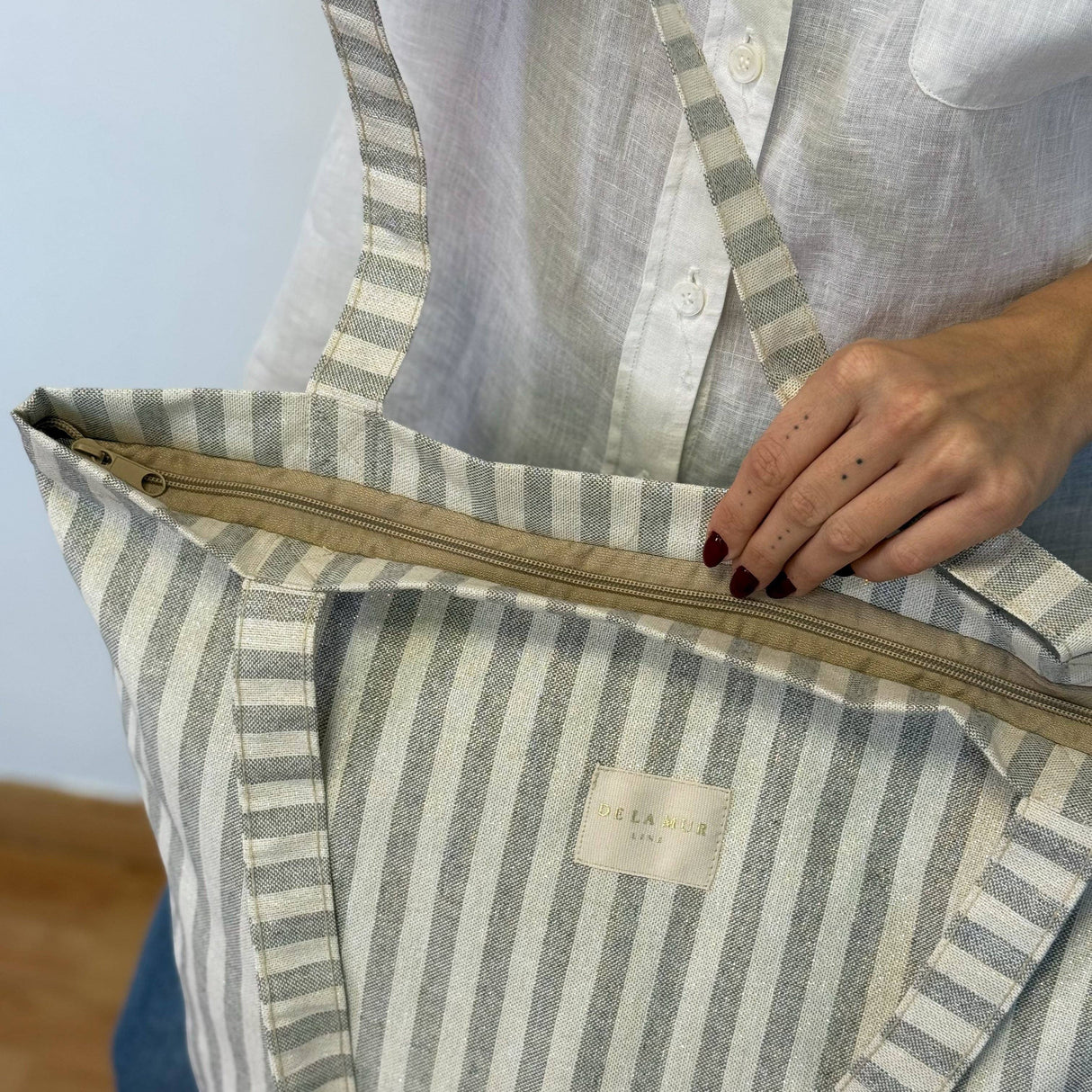 De La Mur Large Lugris Zipper Bag