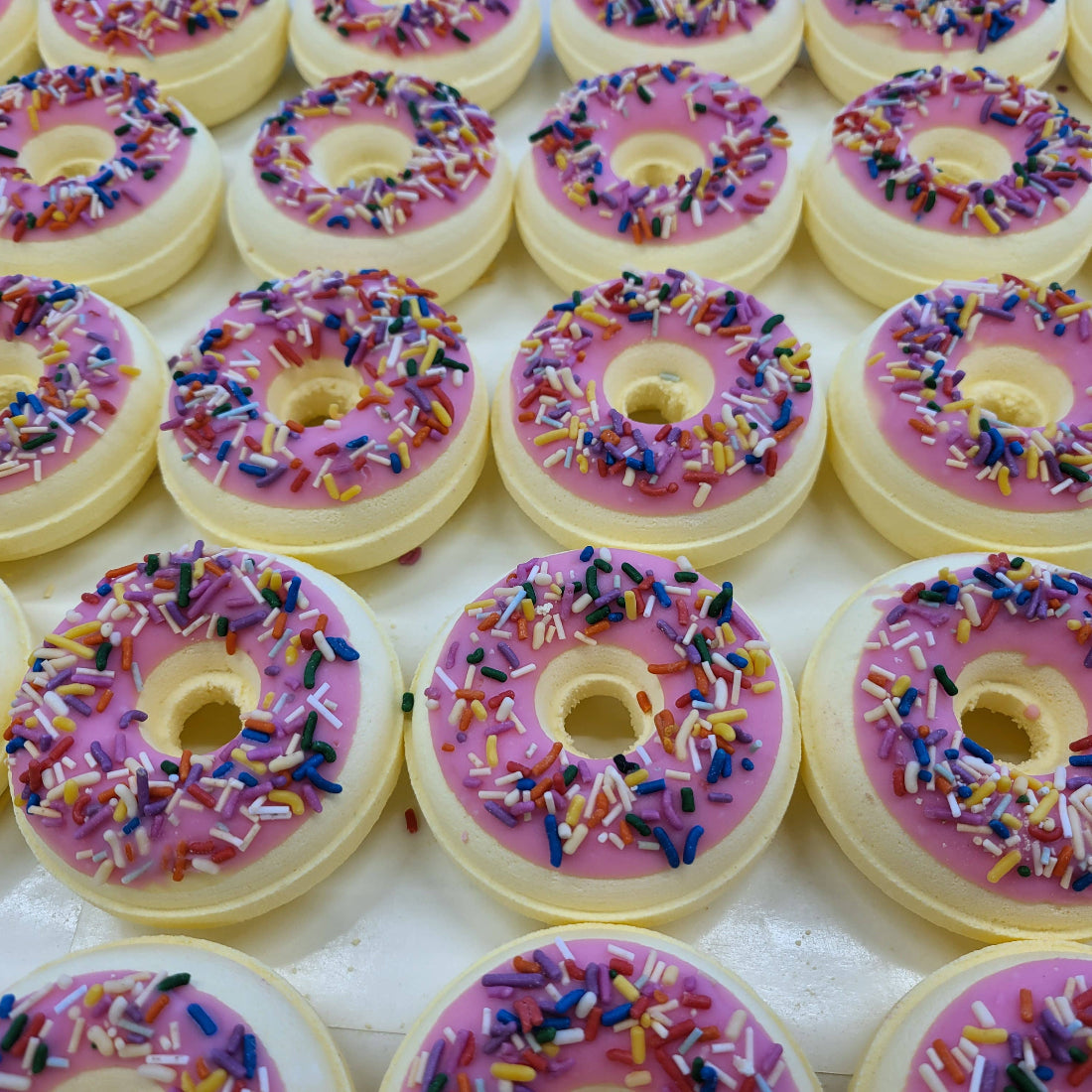 MLBS Donut Disturb Bath Bomb